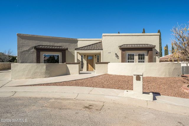 104 Chalk Mountain Court, Santa Teresa, NM 88008