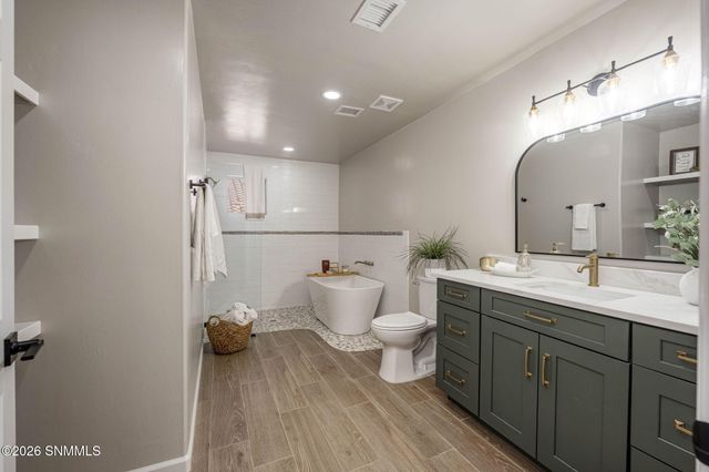 104 Chalk Mountain Court, Santa Teresa, NM 88008