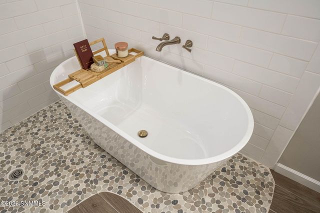 104 Chalk Mountain Court, Santa Teresa, NM 88008