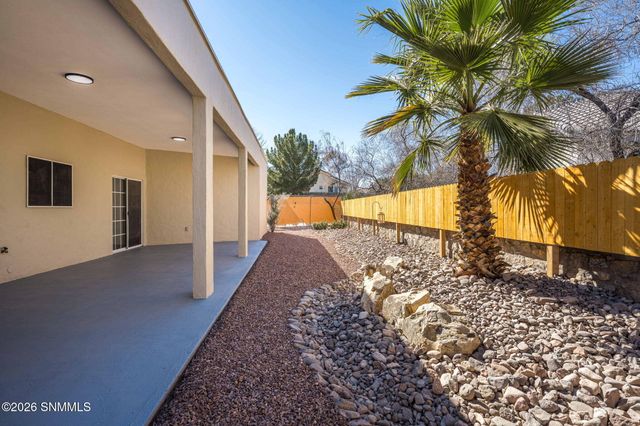 104 Chalk Mountain Court, Santa Teresa, NM 88008