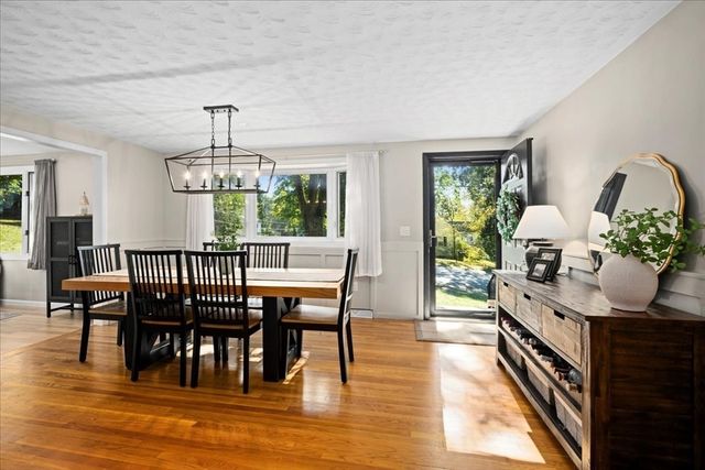 32 Stratton Drive, Hudson, MA 01749