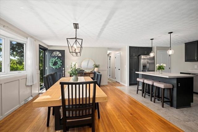 32 Stratton Drive, Hudson, MA 01749