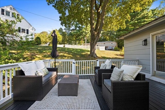 32 Stratton Drive, Hudson, MA 01749