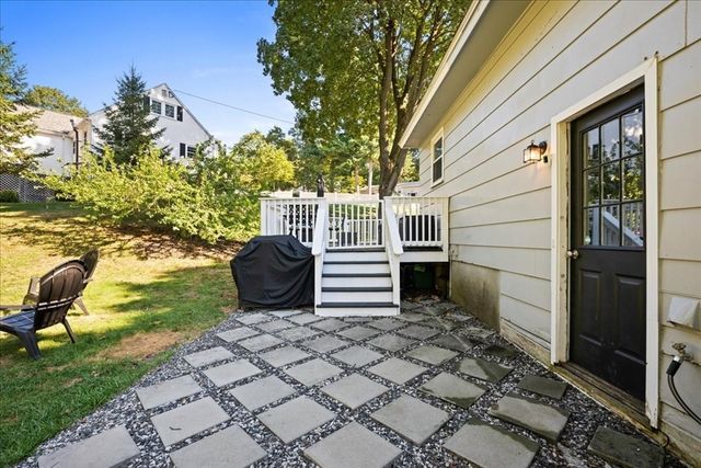 32 Stratton Drive, Hudson, MA 01749