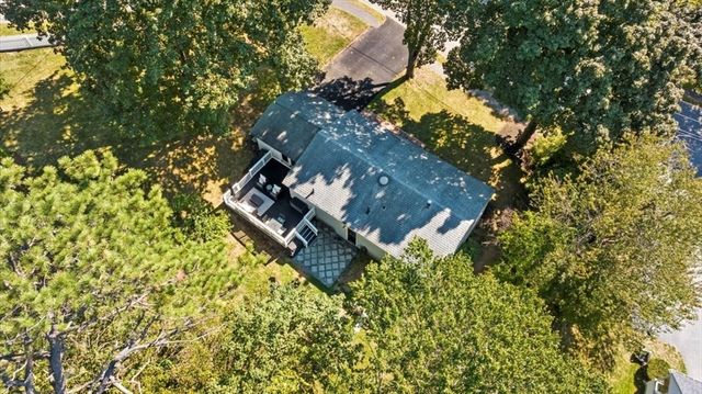 32 Stratton Drive, Hudson, MA 01749