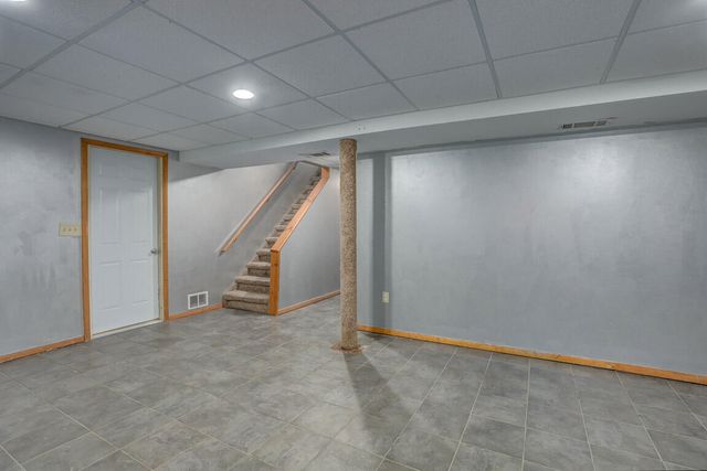 150 Valley View Drive, Southgate, KY 41071