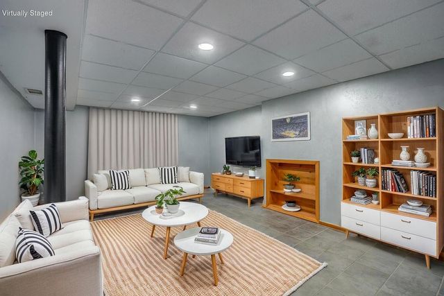 150 Valley View Drive, Southgate, KY 41071