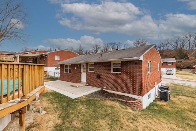 150 Valley View Drive, Southgate, KY 41071