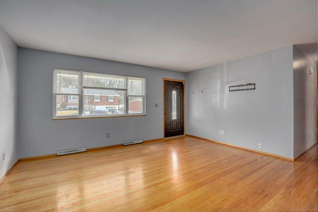 150 Valley View Drive, Southgate, KY 41071