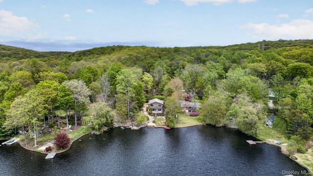378 Lake Shore Road, Putnam Valley, NY 10579