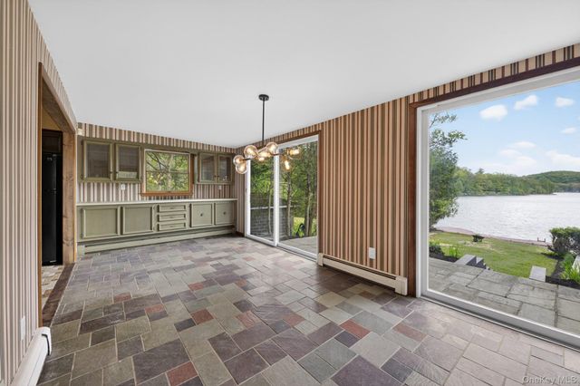 378 Lake Shore Road, Putnam Valley, NY 10579