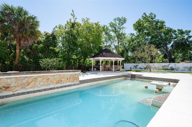 3302 W CARACAS STREET, Tampa, FL 33614