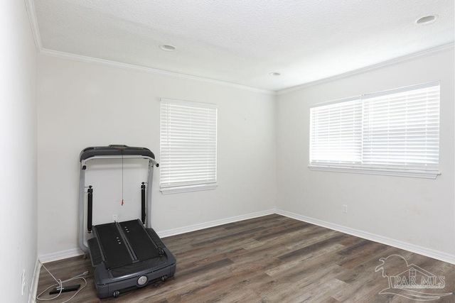 1106 Mills Ave, Pensacola, FL 32507