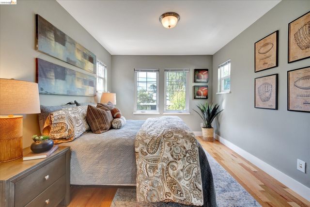 3038 E 18th St, Oakland, CA 94601