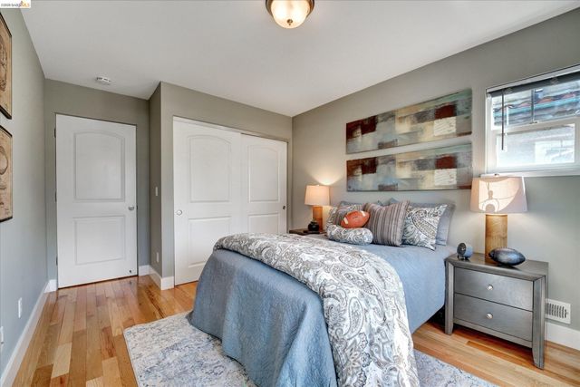 3038 E 18th St, Oakland, CA 94601