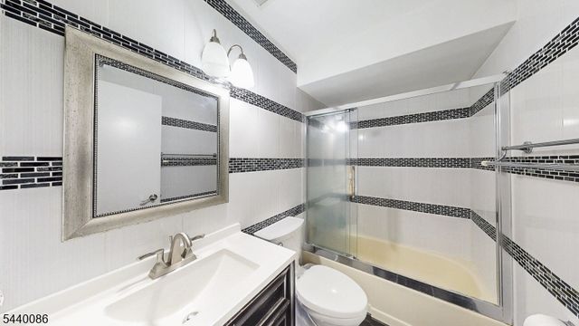 120 Acadia Court, West Windsor Twp., NJ 08540