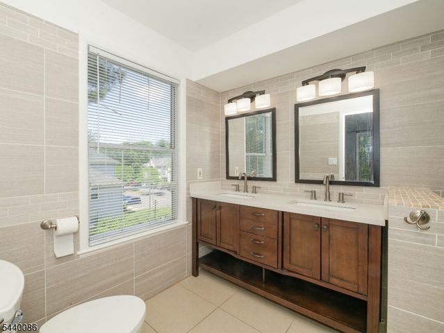 120 Acadia Court, West Windsor Twp., NJ 08540