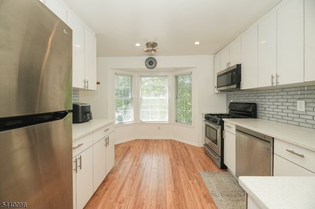 120 Acadia Court, West Windsor Twp., NJ 08540