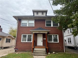 810 Thayer Street 1, Akron, OH 44310