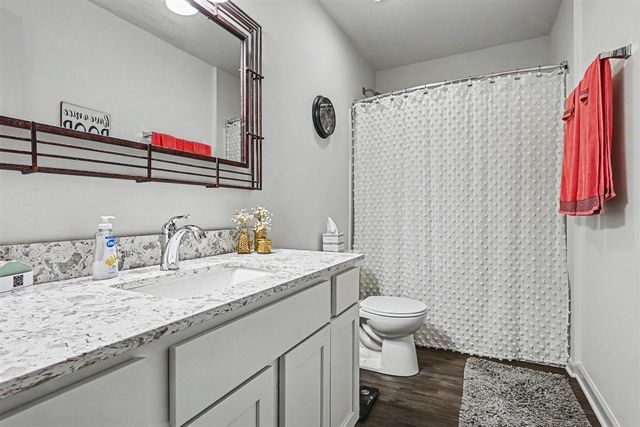 20282 Groveland Avenue, Three Rivers, MI 49093