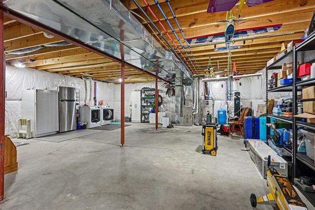 20282 Groveland Avenue, Three Rivers, MI 49093