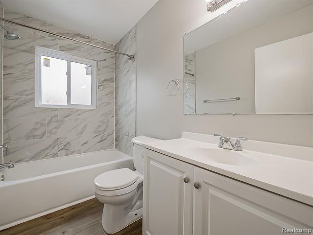 1494 Nancywood Drive 3, Waterford, MI 48327