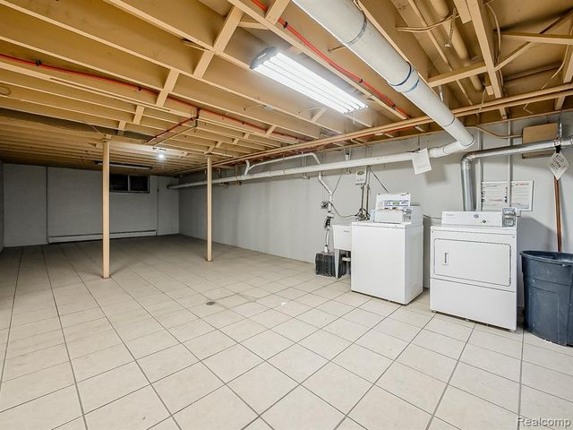 1494 Nancywood Drive 3, Waterford, MI 48327