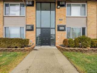 1494 Nancywood Drive 3, Waterford, MI 48327