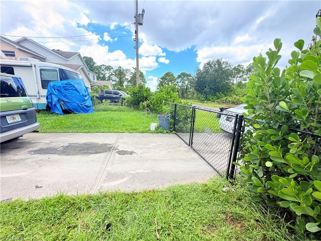 1024-1026 Ainsworth ST E, LEHIGH ACRES, FL 33974 — photo 4