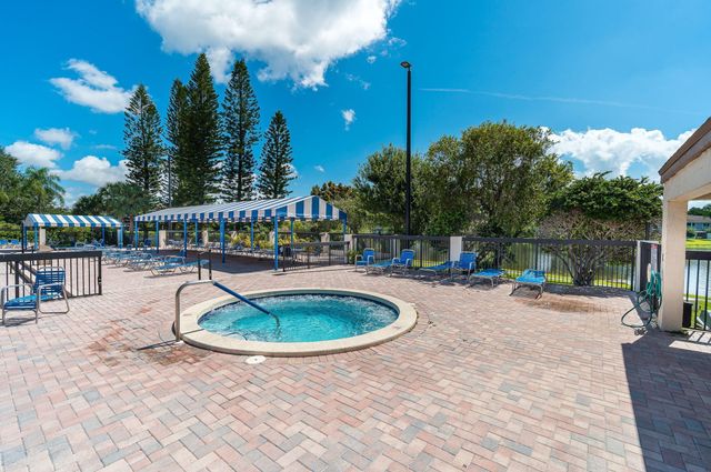 4772 NW 22nd Street 42122, Coconut Creek, FL 33063
