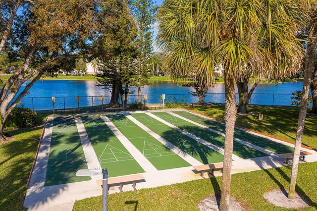 4772 NW 22nd Street 42122, Coconut Creek, FL 33063