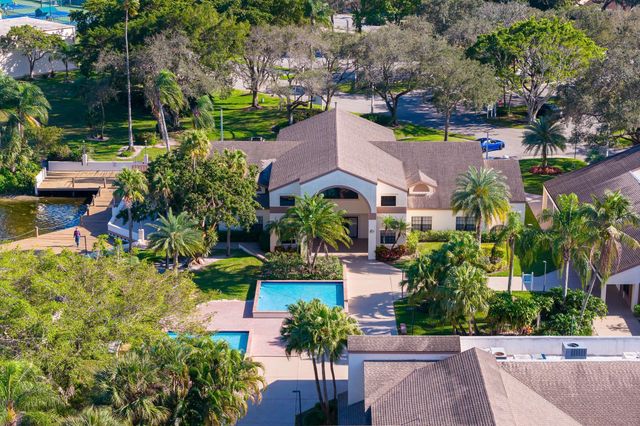 4772 NW 22nd Street 42122, Coconut Creek, FL 33063