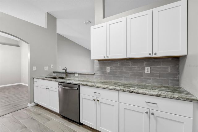 648 HARBOR VILLA COURT 648, Clermont, FL 34711