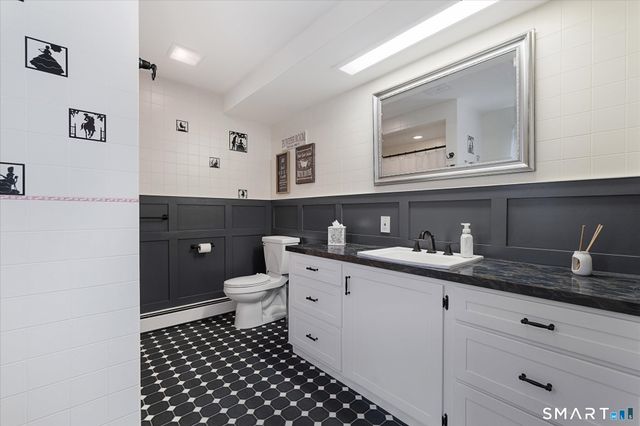 1 Maple Lane, Thompson, CT 06277