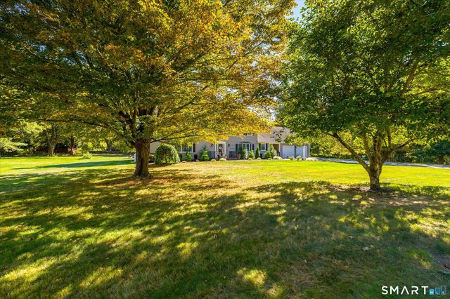 1 Maple Lane, Thompson, CT 06277