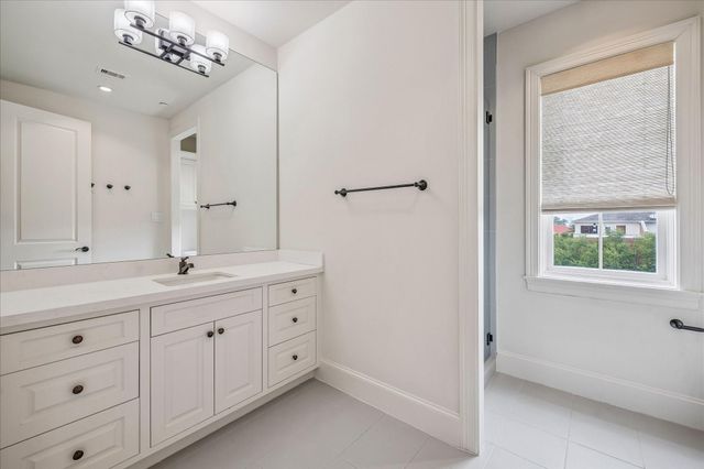 415 Lovett Boulevard E, Houston, TX 77006