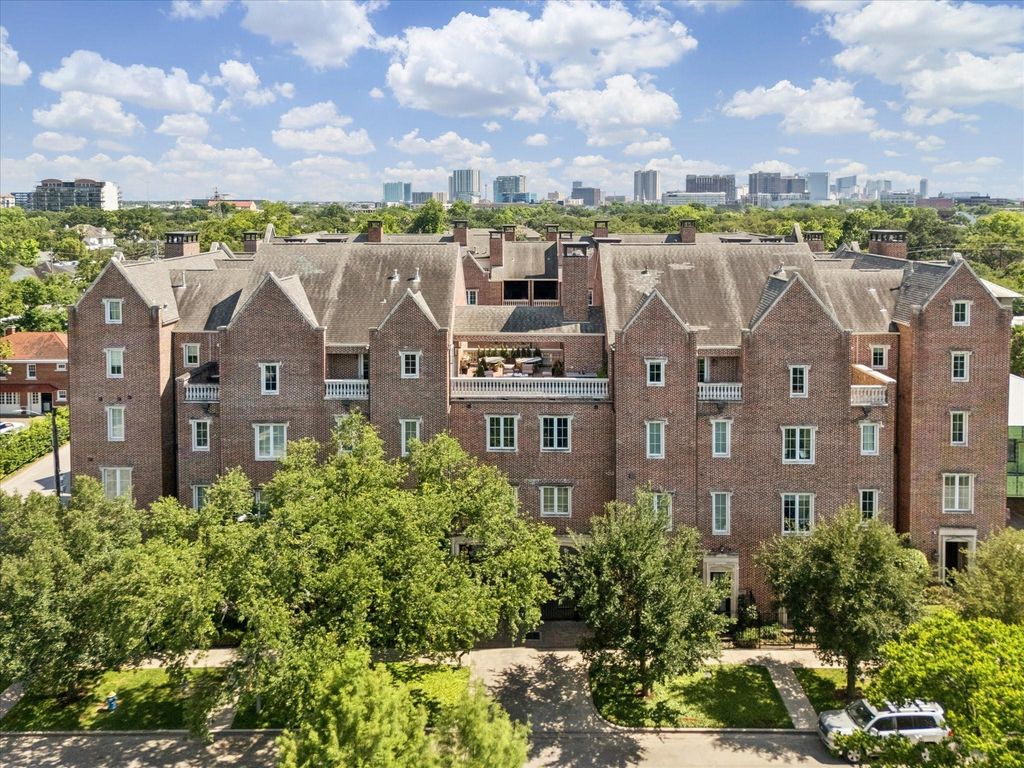 415 Lovett Boulevard E, Houston, TX 77006