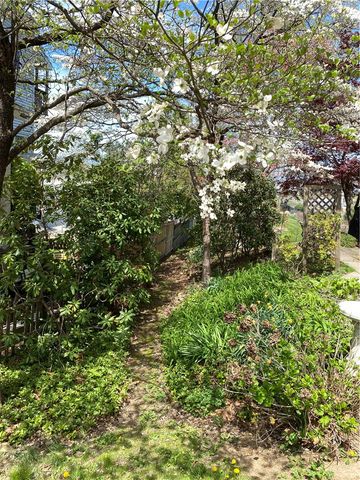 333 Crest Avenue, Bethlehem City, PA 18015