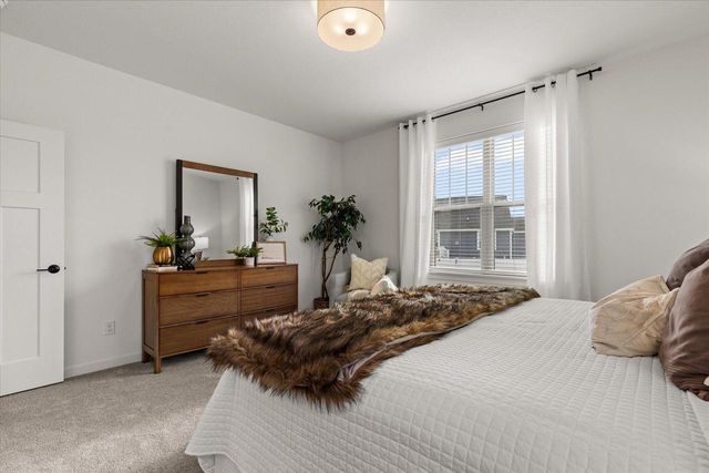 2707 Mapleton AVENUE, East Troy, WI 53120