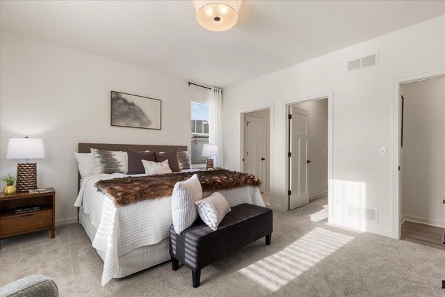 2707 Mapleton AVENUE, East Troy, WI 53120