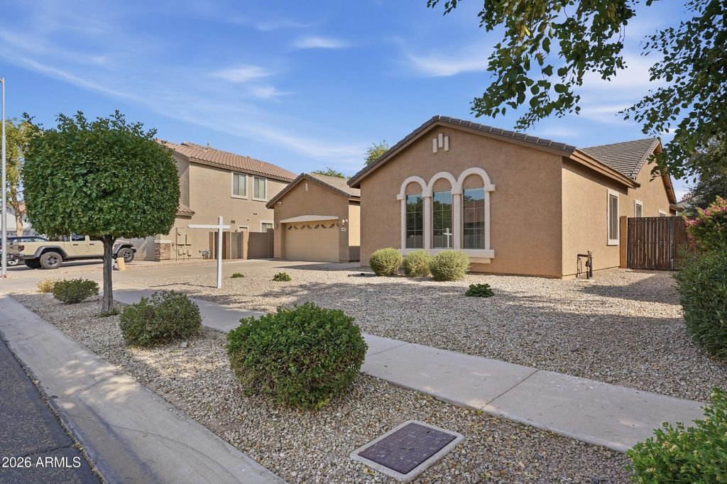 8807 W carole Lane, Glendale, AZ 85305 — photo 2