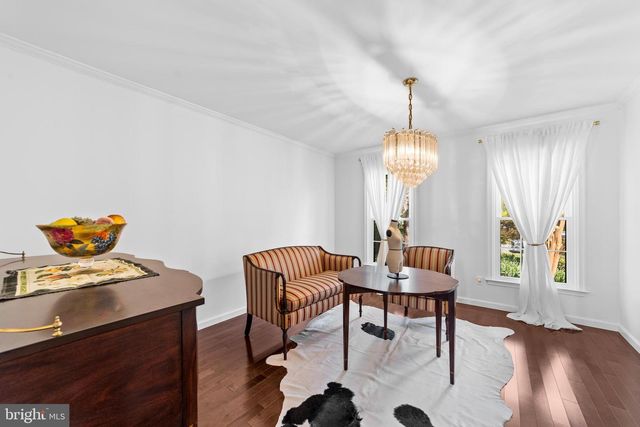 8 LOCKE CT, Ewing, NJ 08628