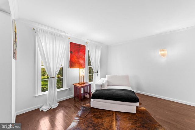 8 LOCKE CT, Ewing, NJ 08628