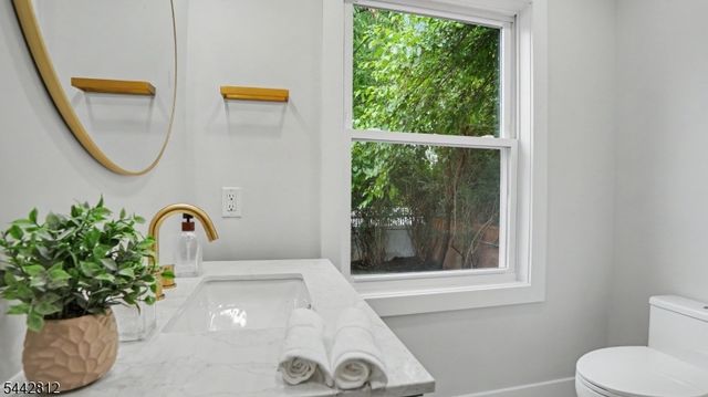 209 Columbia Ave, Cranford Twp., NJ 07016