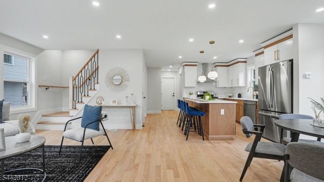 209 Columbia Ave, Cranford Twp., NJ 07016