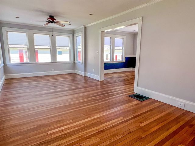 34 Lafayette St, Marblehead, MA 01945