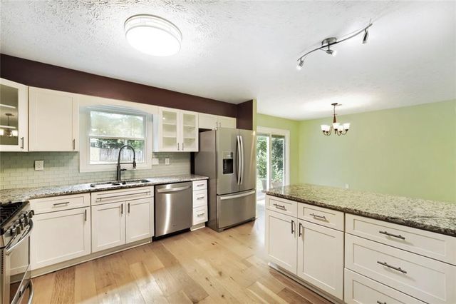 235 Barrington Drive E, Roswell, GA 30076