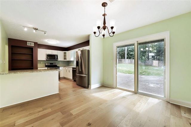 235 Barrington Drive E, Roswell, GA 30076