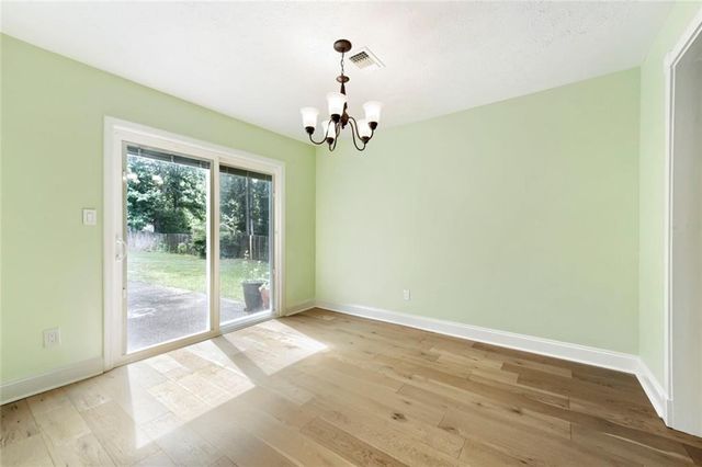 235 Barrington Drive E, Roswell, GA 30076