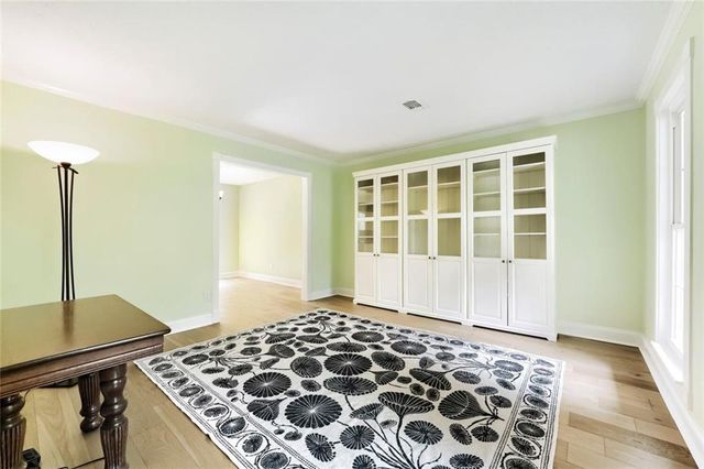 235 Barrington Drive E, Roswell, GA 30076